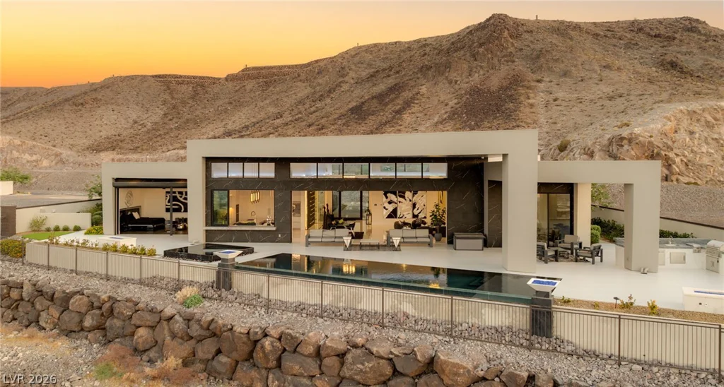 4 Chisel Crest, Henderson, NV 89012