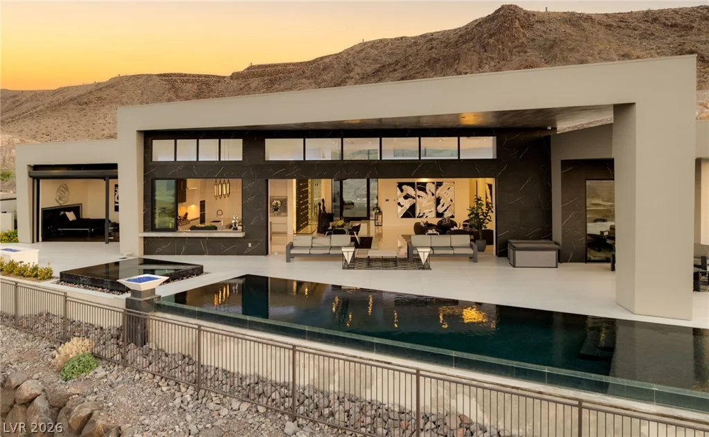 4 Chisel Crest, Henderson, NV 89012