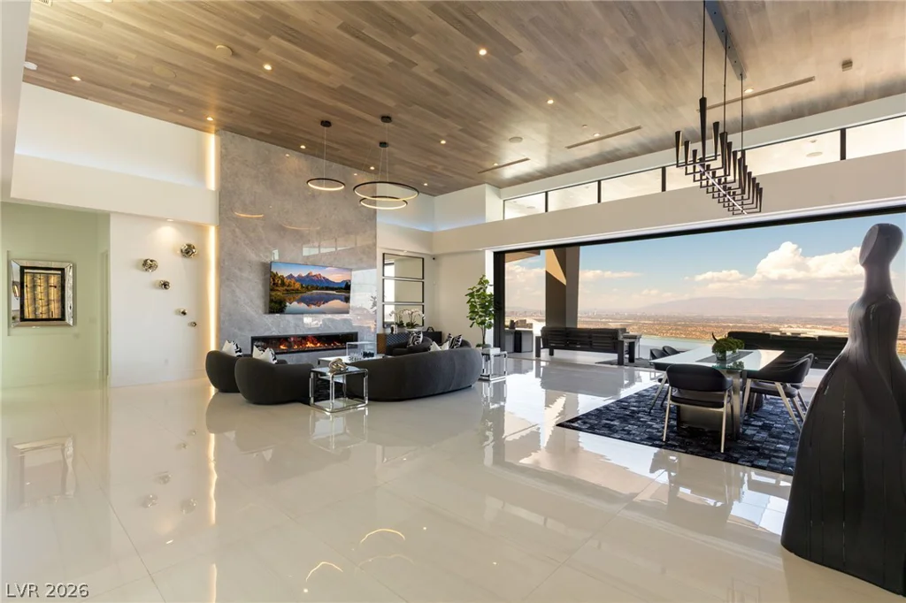 4 Chisel Crest, Henderson, NV 89012