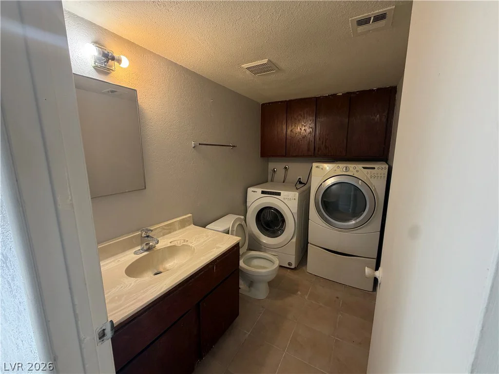 110 Bel Port, Las Vegas, NV 89110
