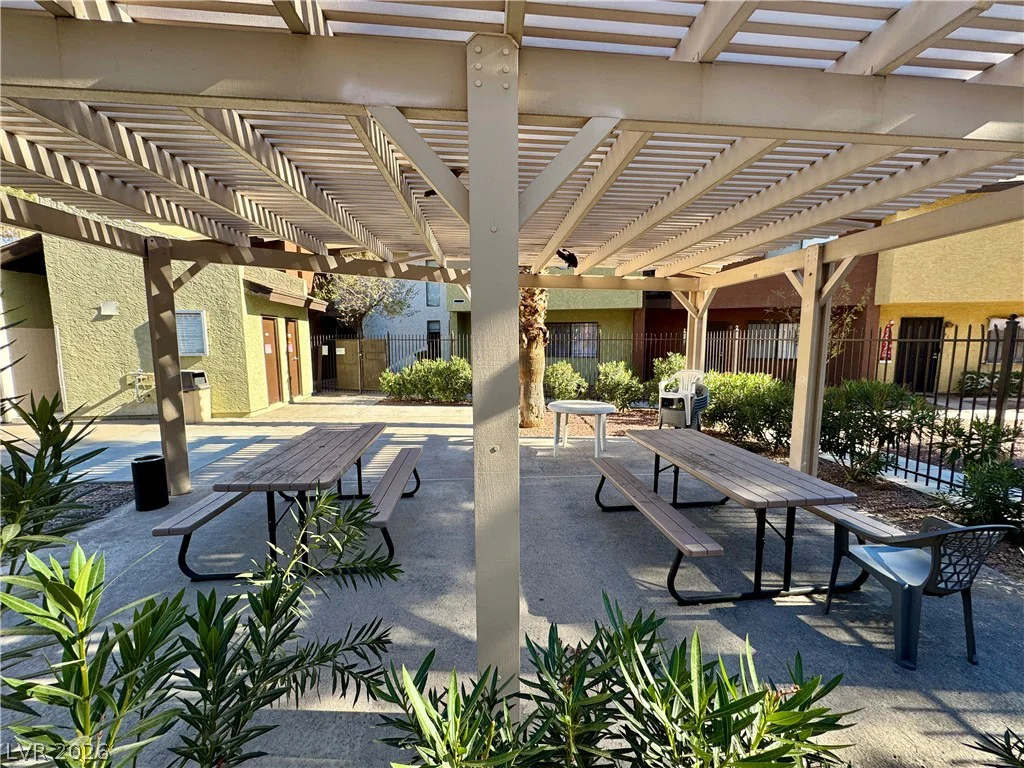 110 Bel Port, Las Vegas, NV 89110