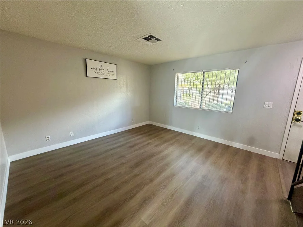 110 Bel Port, Las Vegas, NV 89110
