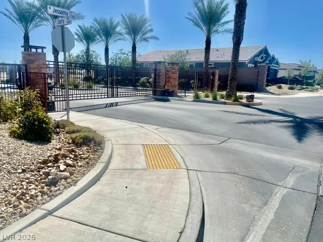 7915 Pearly, North Las Vegas, NV 89084