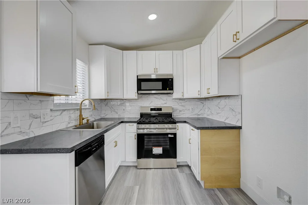 557 Chandler, Henderson, NV 89014