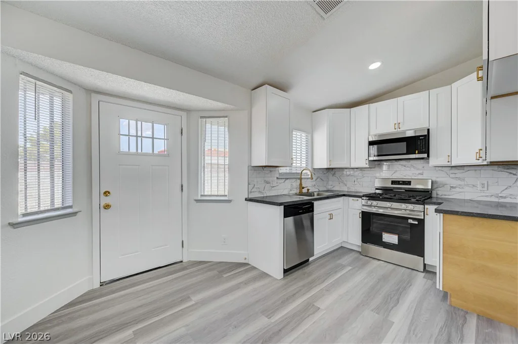 557 Chandler, Henderson, NV 89014