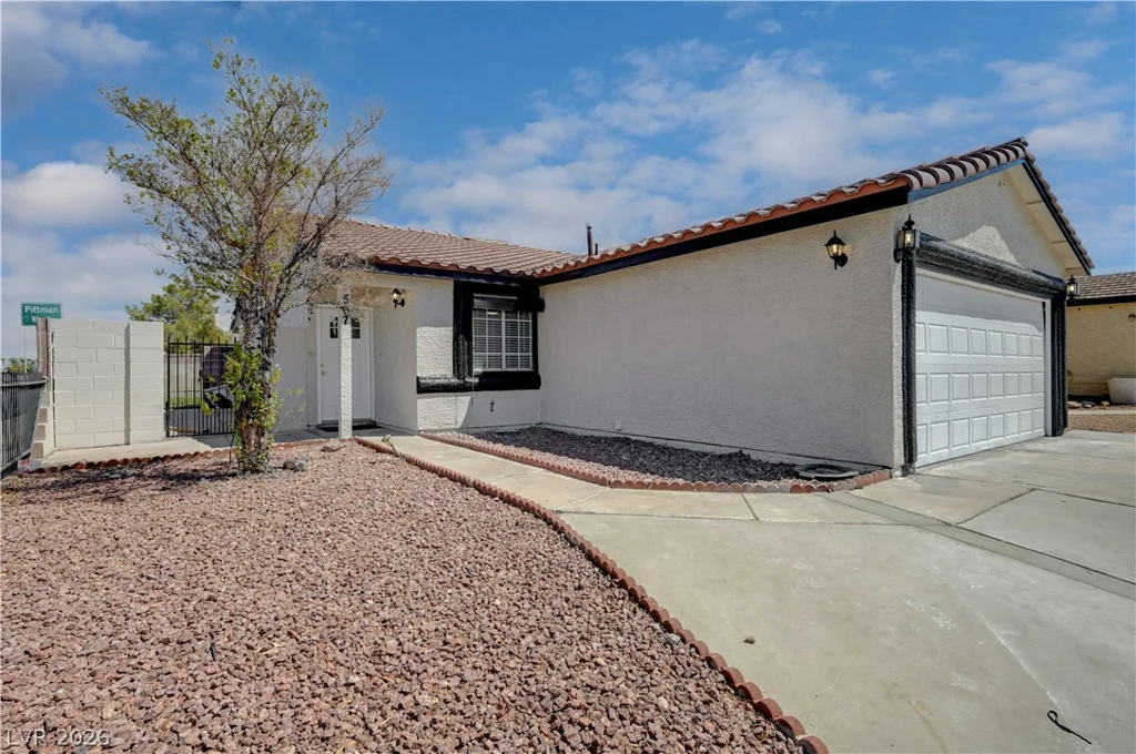 557 Chandler, Henderson, NV 89014