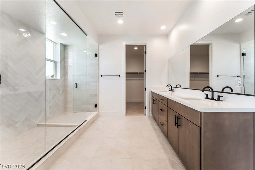 5923 Kings Bluff, Las Vegas, NV 89131