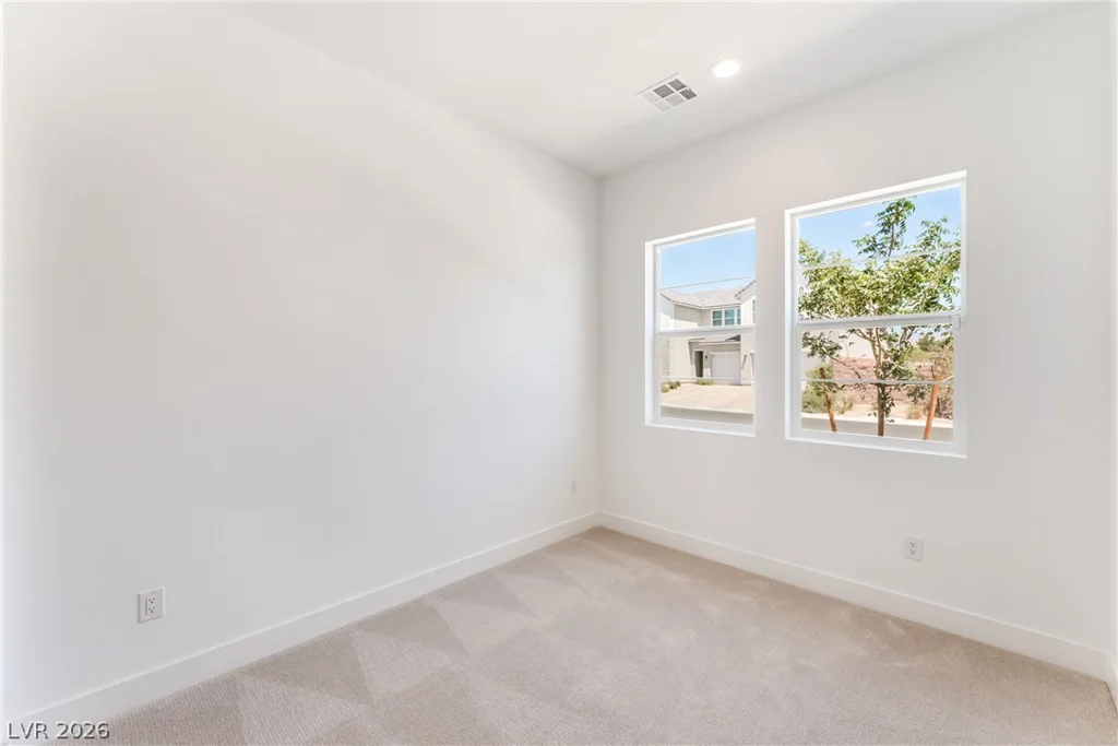 5923 Kings Bluff, Las Vegas, NV 89131