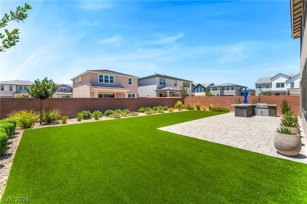 5923 Kings Bluff, Las Vegas, NV 89131