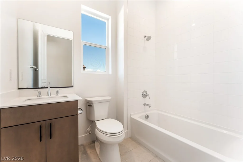 5923 Kings Bluff, Las Vegas, NV 89131
