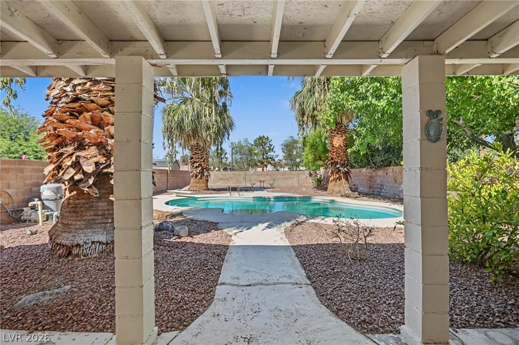 137 Coventry, Henderson, NV 89074