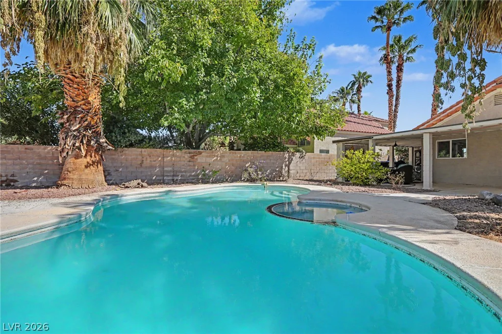 137 Coventry, Henderson, NV 89074