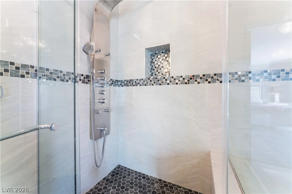 6250 Flamingo, Las Vegas, NV 89103