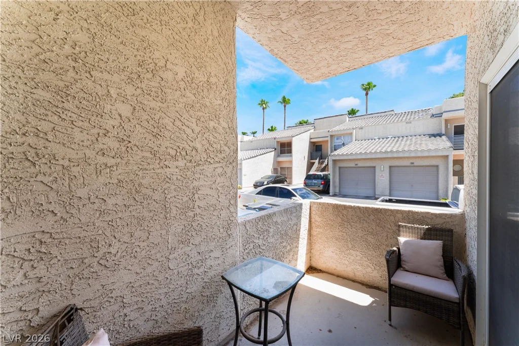 6250 Flamingo, Las Vegas, NV 89103