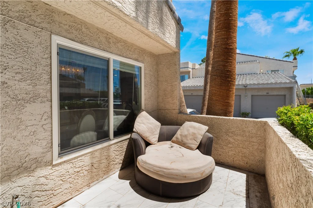 6250 Flamingo, Las Vegas, NV 89103
