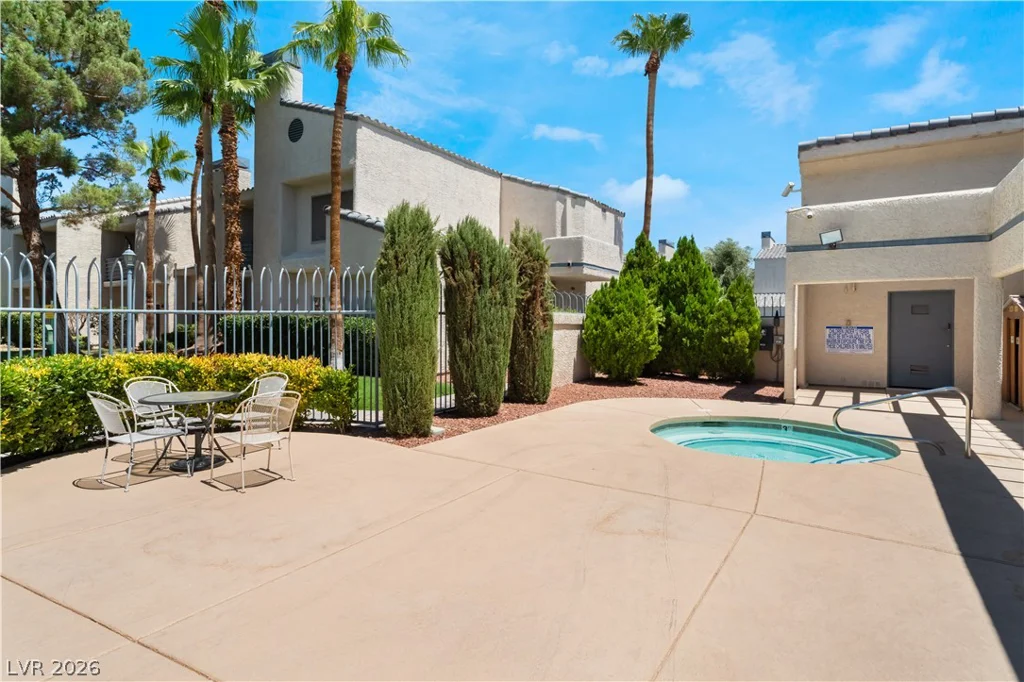 6250 Flamingo, Las Vegas, NV 89103