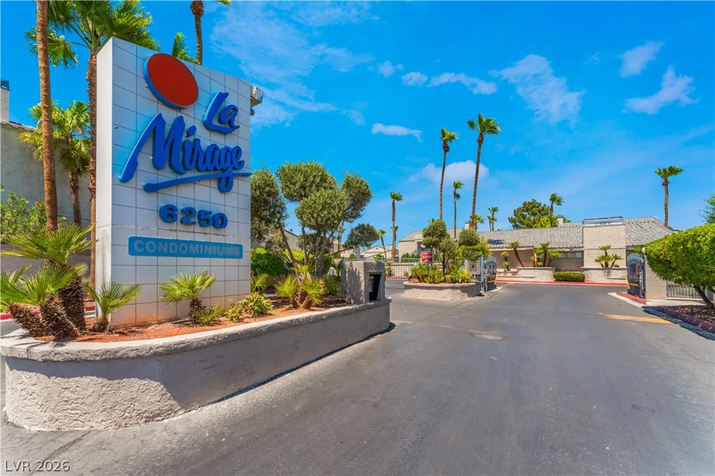 6250 Flamingo, Las Vegas, NV 89103
