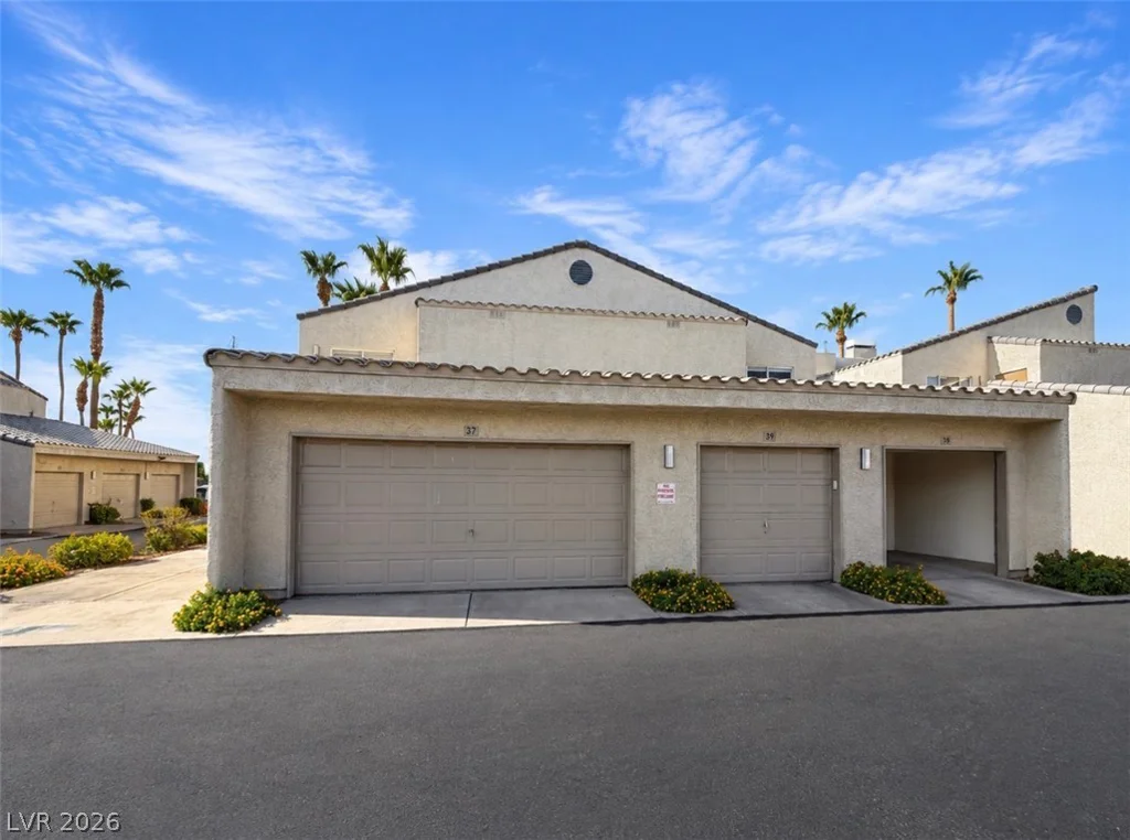 6250 Flamingo, Las Vegas, NV 89103