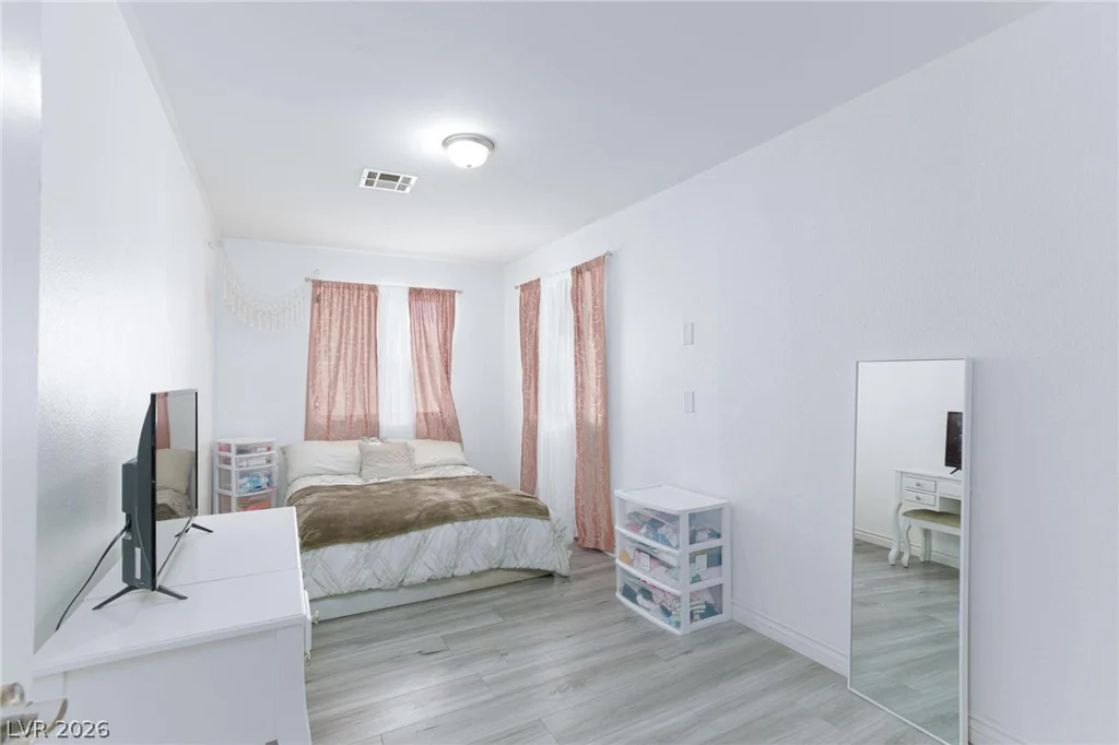 3640 Walnut, Las Vegas, NV 89115