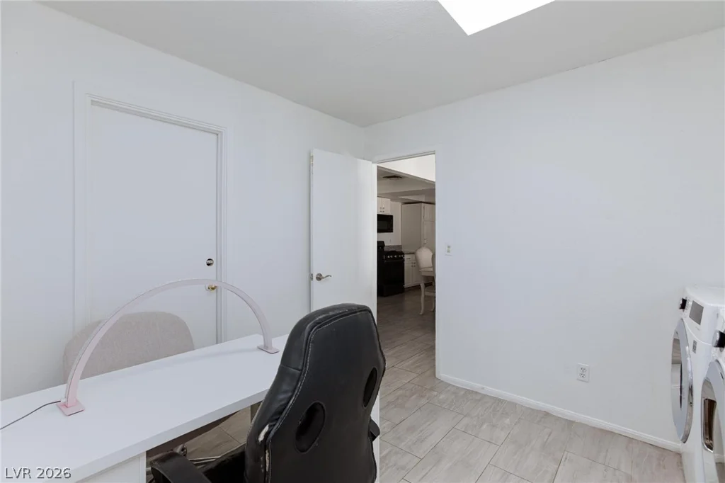 3640 Walnut, Las Vegas, NV 89115