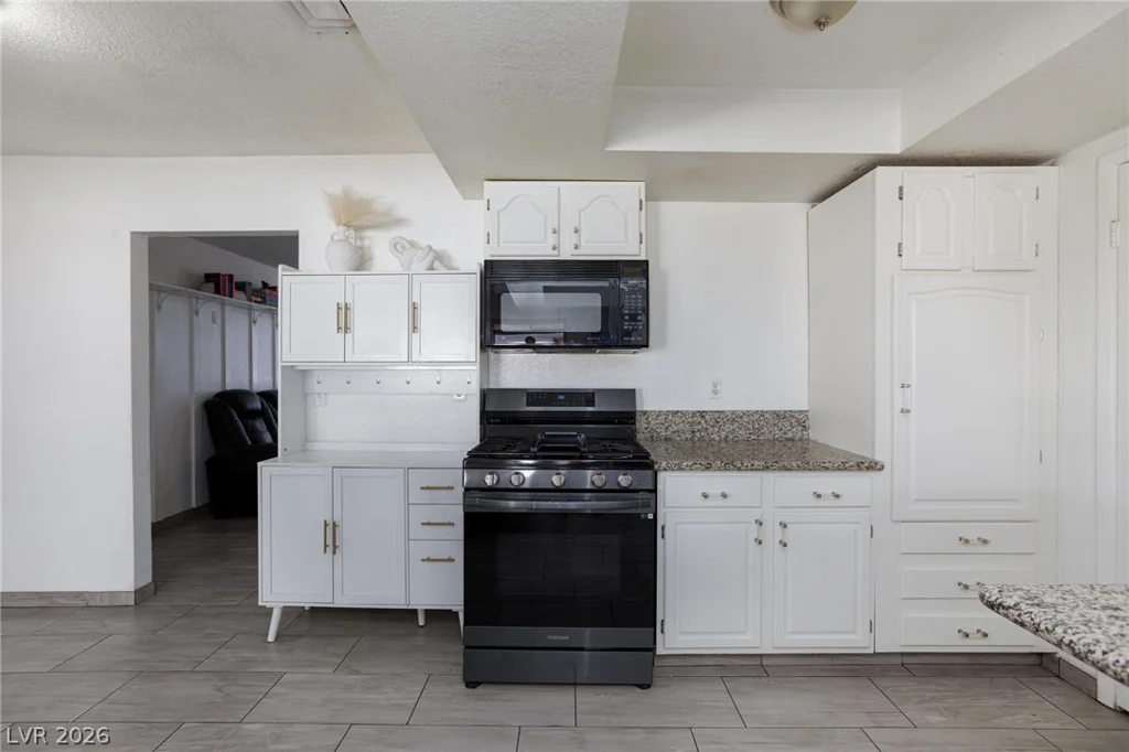 3640 Walnut, Las Vegas, NV 89115