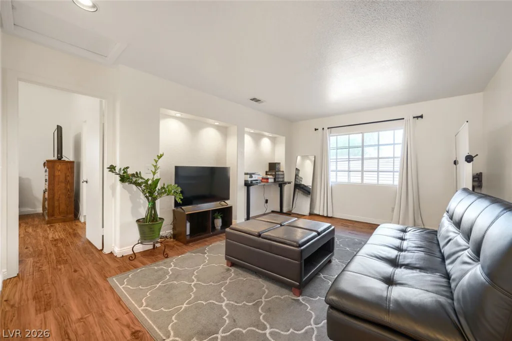 5524 Merriweather, Las Vegas, NV 89113