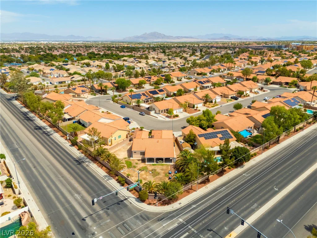 8869 Pheasant Valley, Las Vegas, NV 89123