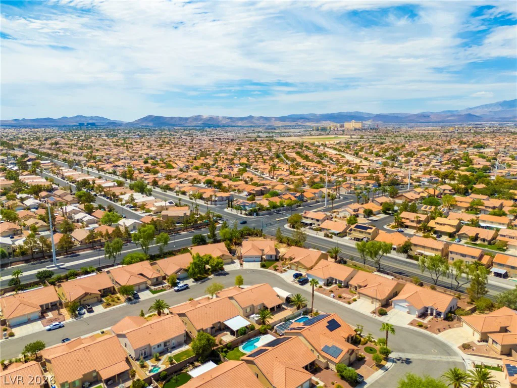 8869 Pheasant Valley, Las Vegas, NV 89123