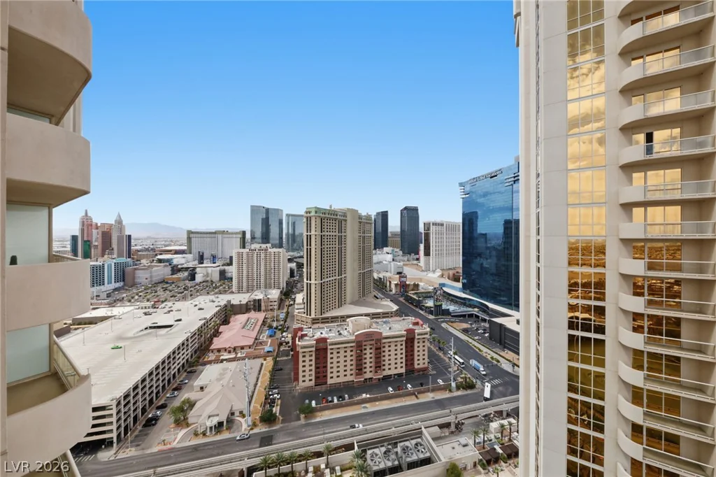 135 Harmon, Las Vegas, NV 89109