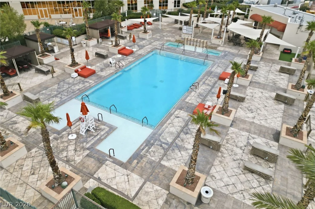 135 Harmon, Las Vegas, NV 89109
