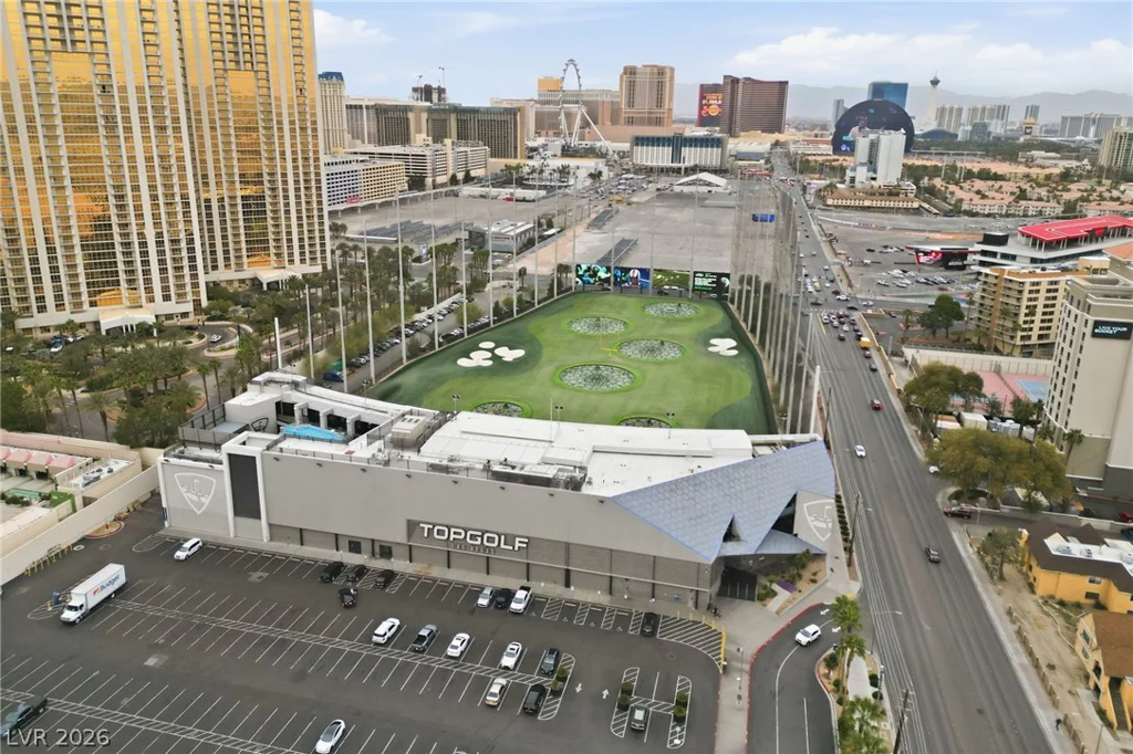 135 Harmon, Las Vegas, NV 89109
