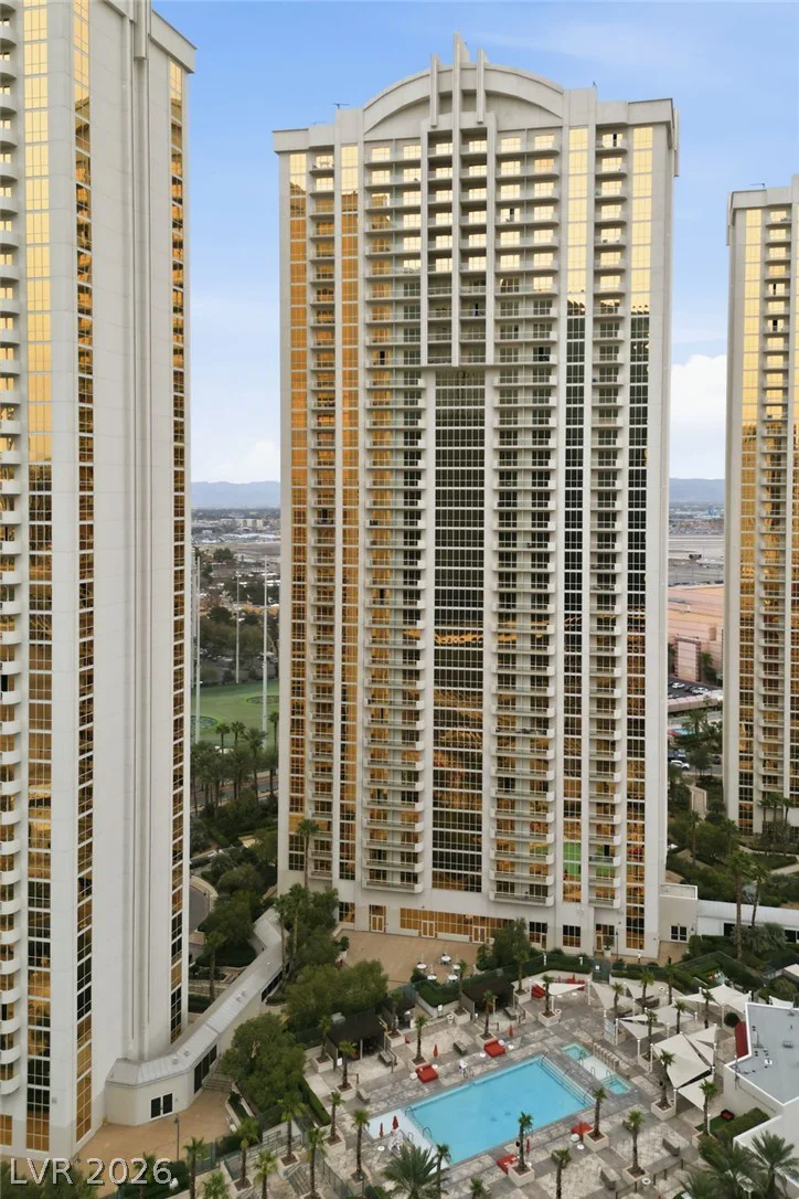 135 Harmon, Las Vegas, NV 89109