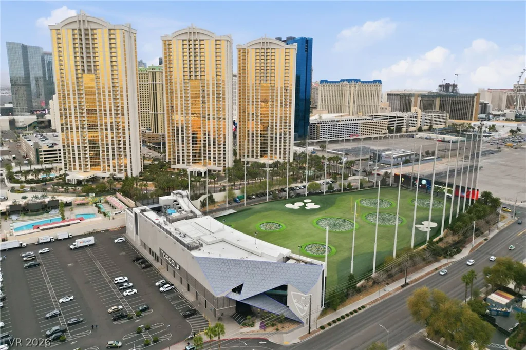135 Harmon, Las Vegas, NV 89109
