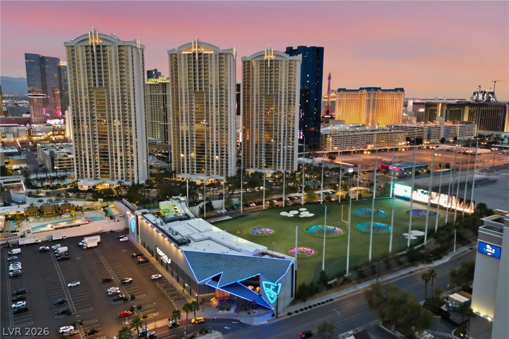 135 Harmon, Las Vegas, NV 89109