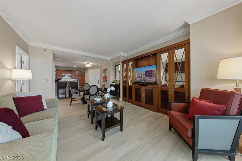 135 Harmon, Las Vegas, NV 89109