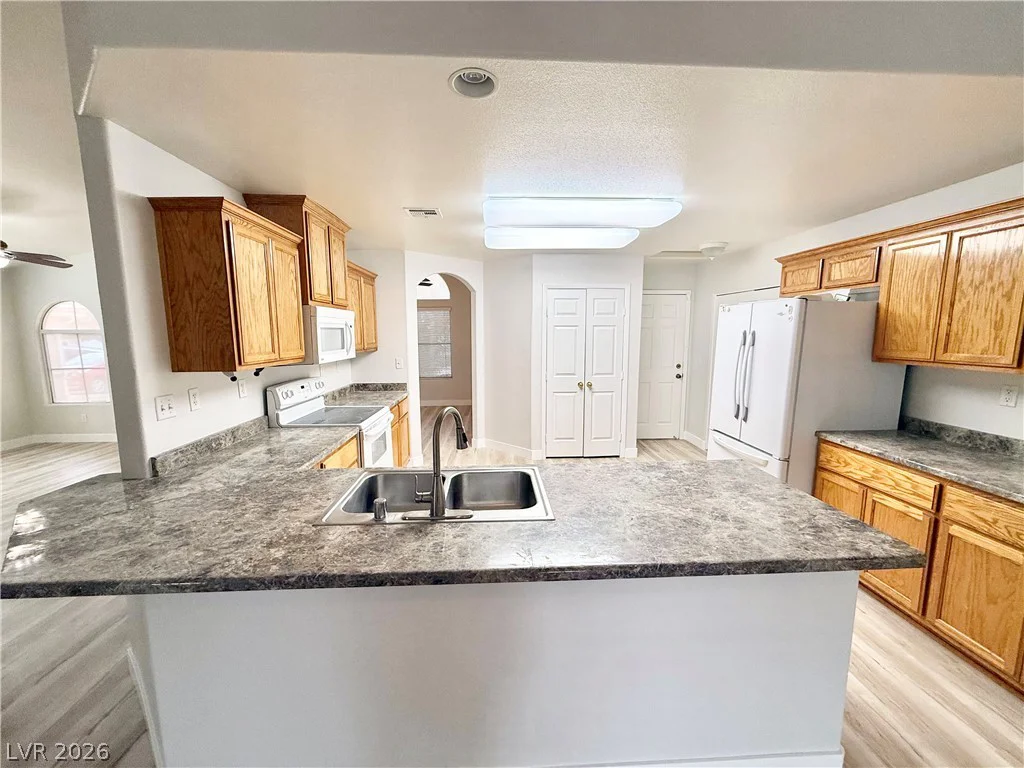 5081 Valero, Pahrump, NV 89060