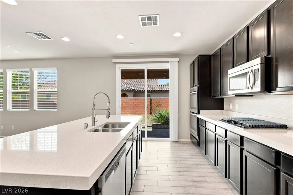3158 Biccari, Henderson, NV 89044