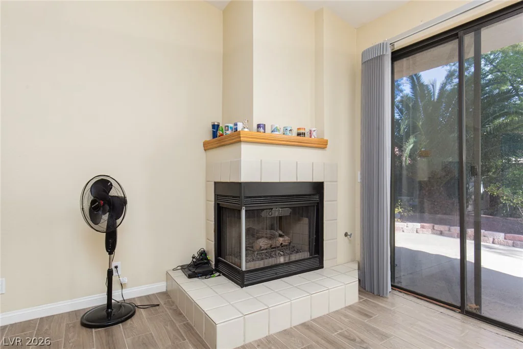 2882 Bridgepointe, Las Vegas, NV 89121