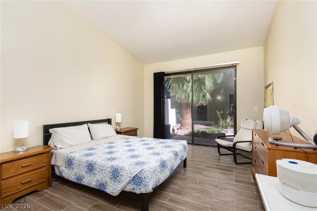 2882 Bridgepointe, Las Vegas, NV 89121