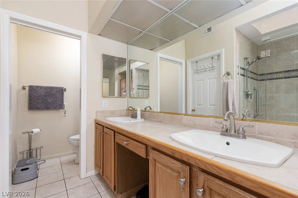 2882 Bridgepointe, Las Vegas, NV 89121