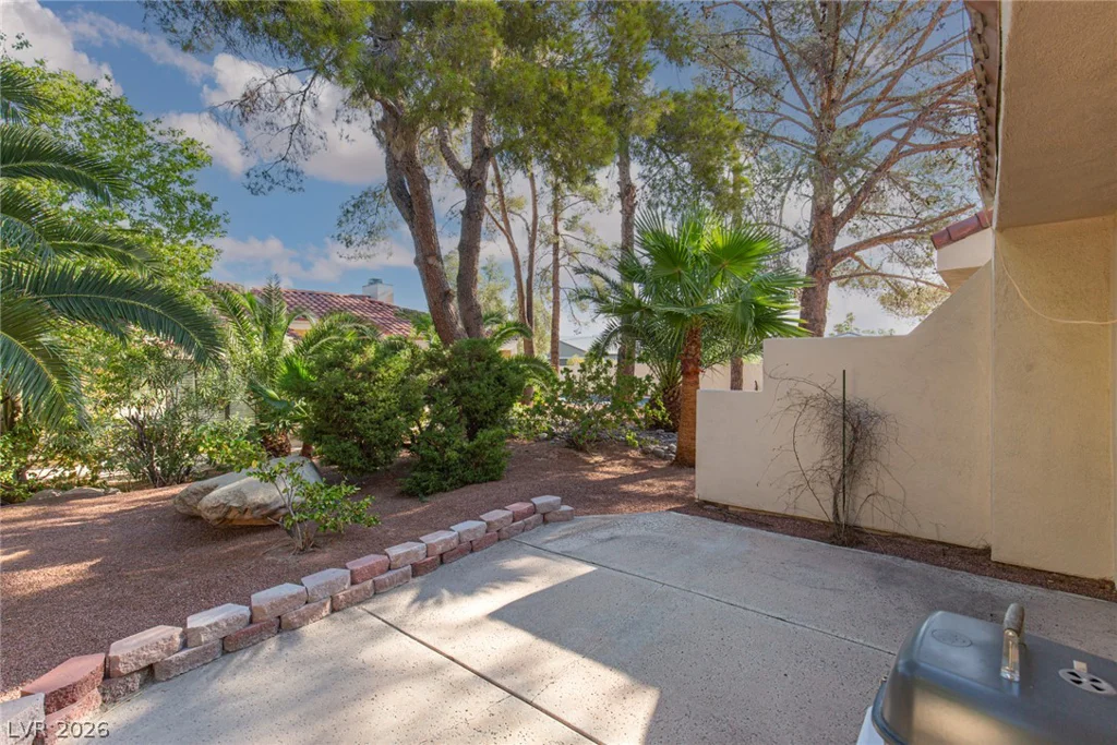 2882 Bridgepointe, Las Vegas, NV 89121