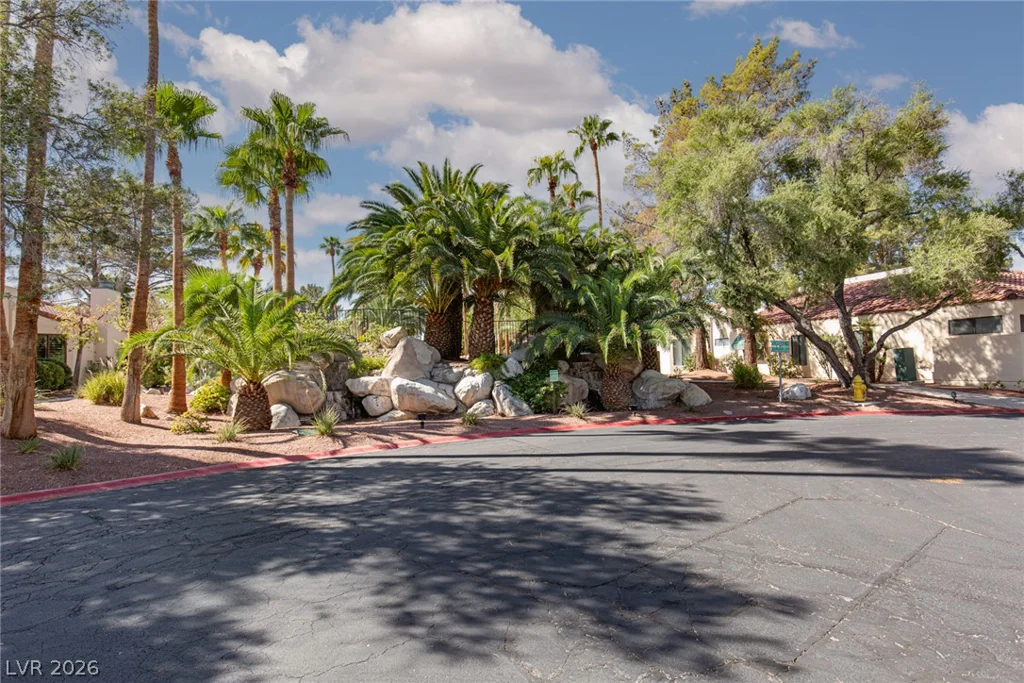 2882 Bridgepointe, Las Vegas, NV 89121