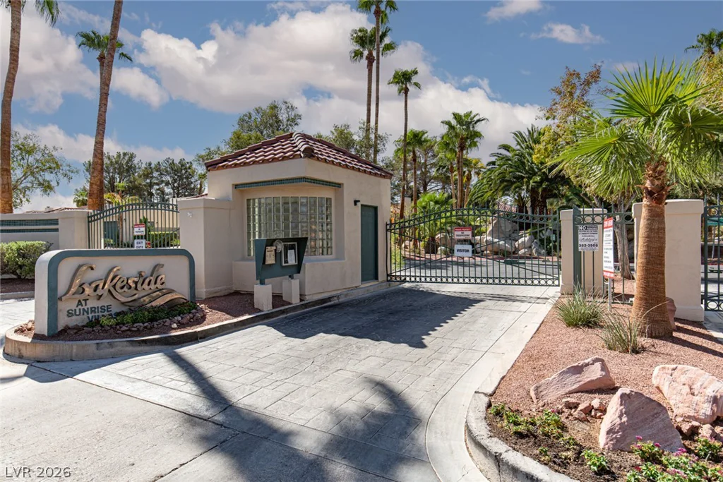 2882 Bridgepointe, Las Vegas, NV 89121