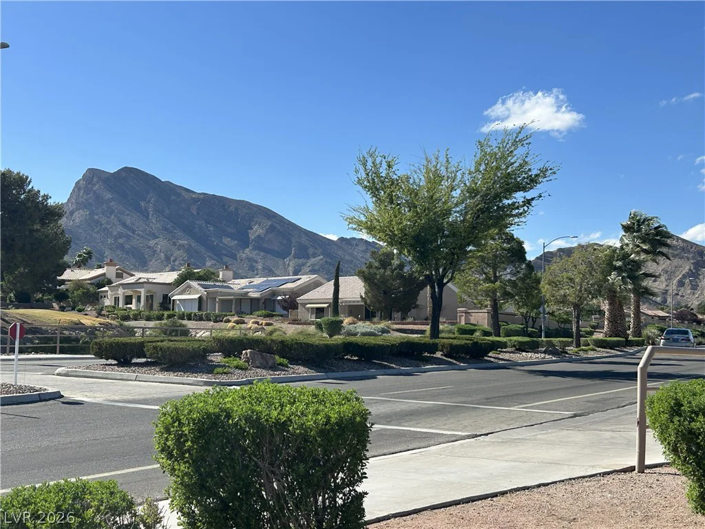 2821 Hanging Rock, Las Vegas, NV 89134