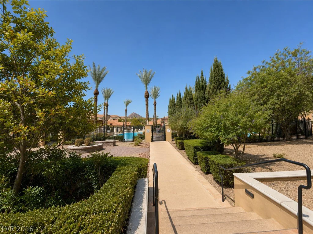 30 Strada Di Villaggio, Henderson, NV 89011