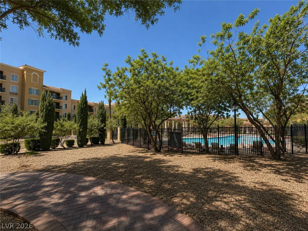 30 Strada Di Villaggio, Henderson, NV 89011
