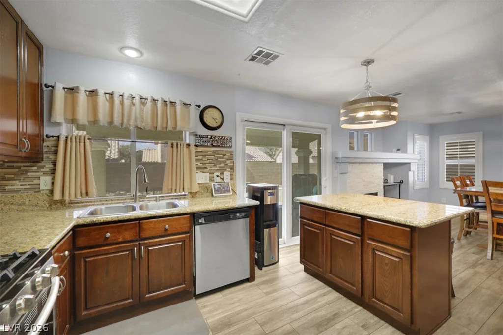 6356 Peach Orchard, Las Vegas, NV 89142