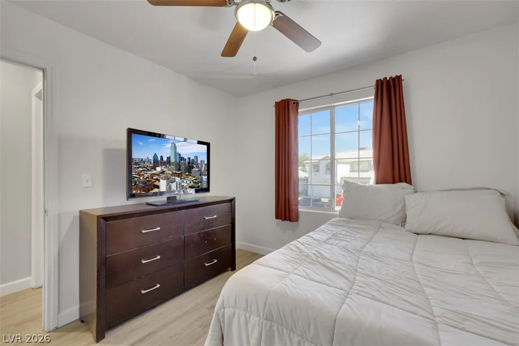 6356 Peach Orchard, Las Vegas, NV 89142