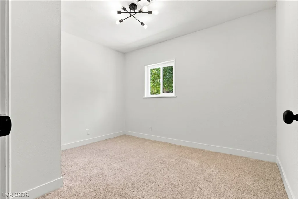 7237 Washburn, Las Vegas, NV 89149
