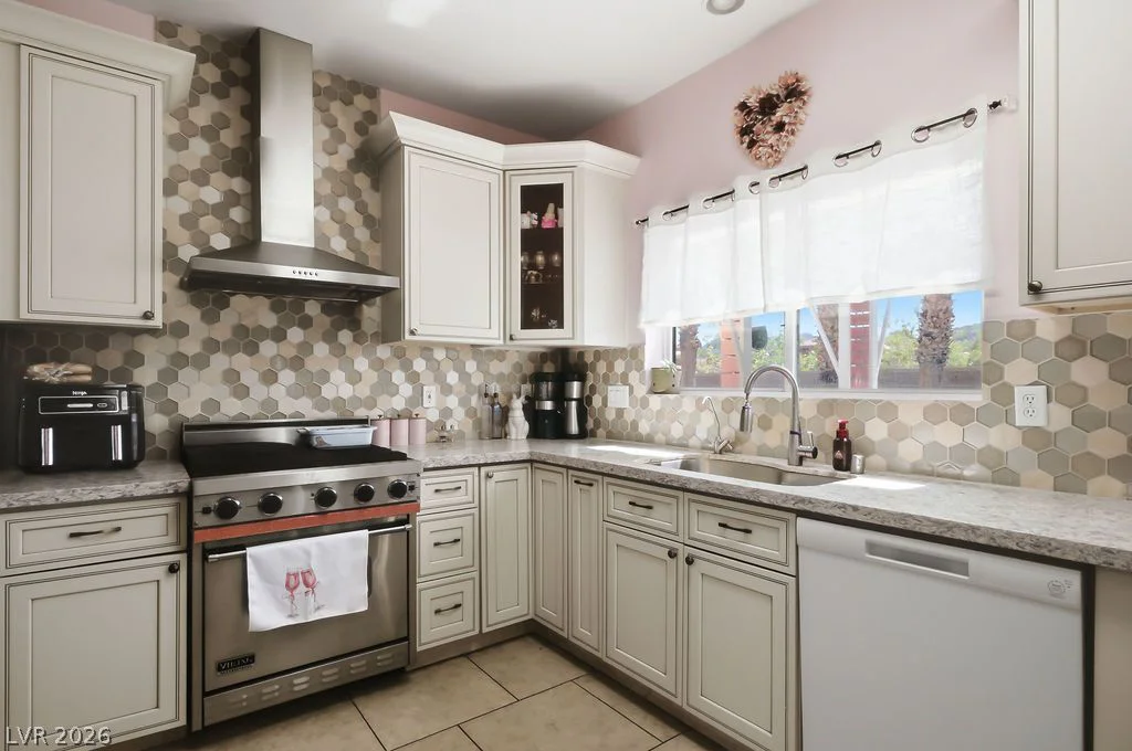 200 Oella Ridge, Henderson, NV 89012